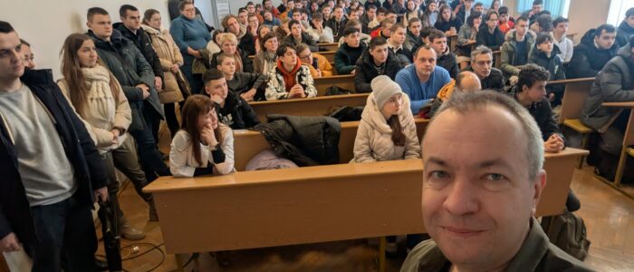 PXL_20250201_081011180.MP